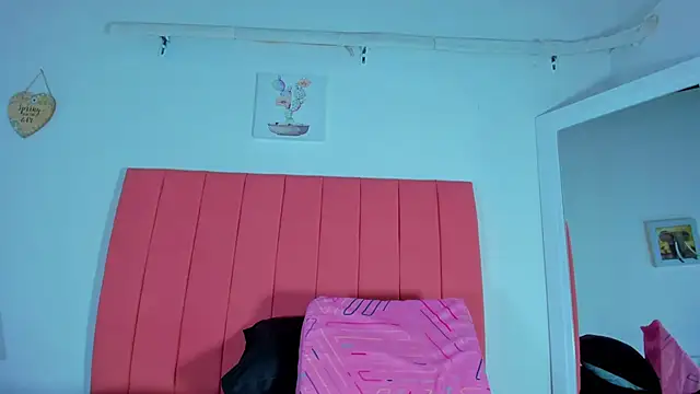 valen rose0 online show from 22, 1, 2025