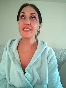 Snapshot of JasmineNoir2 chatting on 12, 12, 2024 JasmineNoir2 online show from 12, 12, 2024