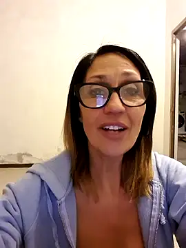 Snapshot of JasmineNoir2 chatting on 9, 1, 2025 JasmineNoir2 online show from 9, 1, 2025