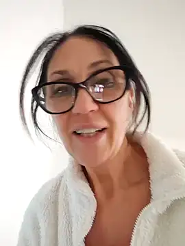 Snapshot of JasmineNoir2 chatting on 15, 1, 2025 JasmineNoir2 online show from 15, 1, 2025