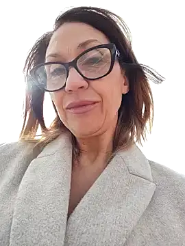 Snapshot of JasmineNoir2 chatting on 10, 2, 2025 JasmineNoir2 online show from 10, 2, 2025