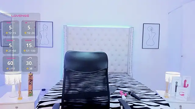 Snapshot of Coco_Balenciaga_ chatting on 13, 2, 2025 Coco Balenciaga online show from 13, 2, 2025