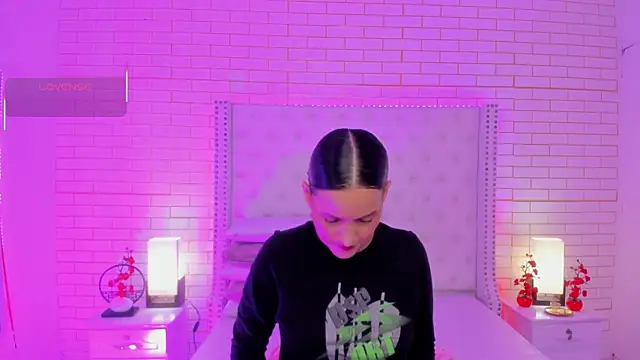 Coco Balenciaga  online show from 21, 3, 2026