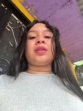 Pretty Isadora online show from 28, 3, 2026