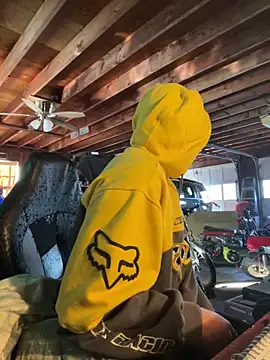 Snapshot of joeycbigcock chatting on 2, 12, 2024 joeycbigcock online show from 2, 12, 2024