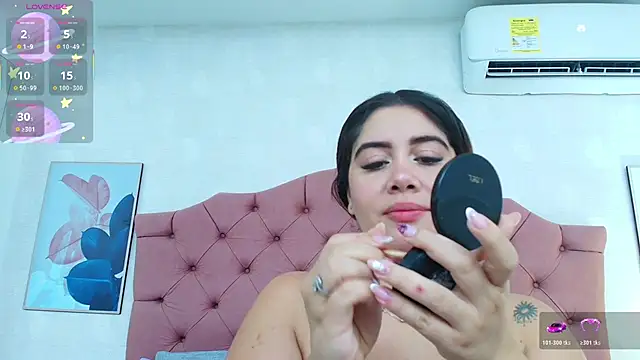 ThyaraJhons online show from 6, 11, 2025