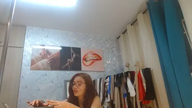 Snapshot of Samantabrown_ chatting on 16, 6, 2026 Samantabrown online show from 16, 6, 2026