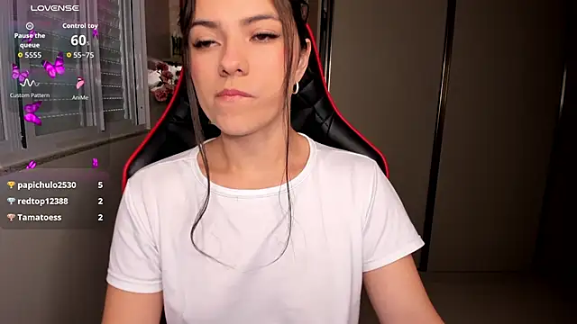 Snapshot of ivyy_scott chatting on 28, 9, 2025 ivyy scott online show from 28, 9, 2025