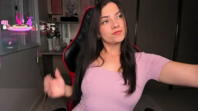 Snapshot of ivyy_scott chatting on 22, 10, 2025 ivyy scott online show from 22, 10, 2025