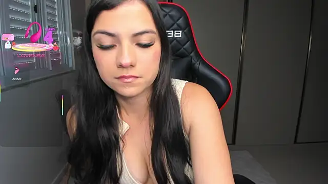 Snapshot of ivyy_scott chatting on 29, 10, 2025 ivyy scott online show from 29, 10, 2025