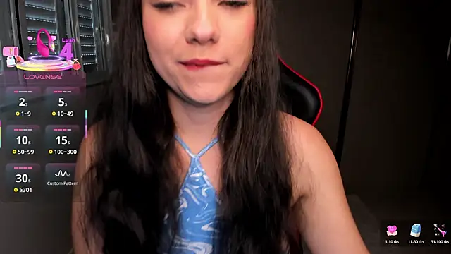 Snapshot of ivyy_scott chatting on 17, 11, 2025 ivyy scott online show from 17, 11, 2025