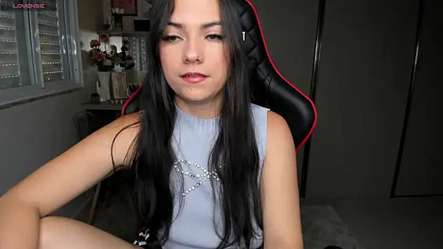 Snapshot of ivyy_scott chatting on 2, 12, 2025 ivyy scott online show from 2, 12, 2025