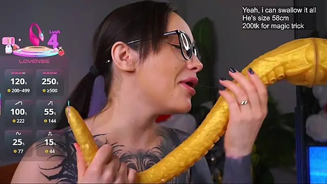 Snapshot of EvaCanton chatting on 18, 12, 2025 EvaCanton online show from 18, 12, 2025