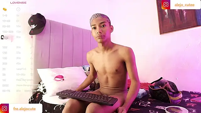 alejo cute online show from 29, 12, 2024