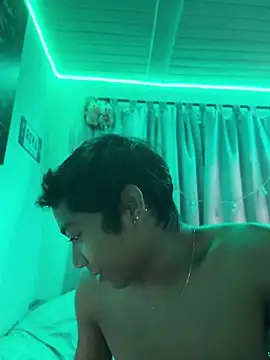 alejo cute online show from 15, 6, 2026