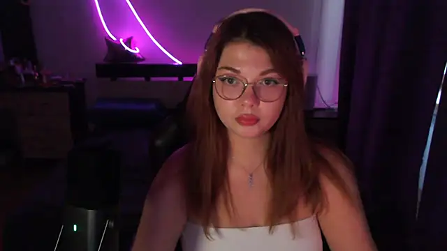 Snapshot of helengilmor chatting on 14, 10, 2025 helengilmor online show from 14, 10, 2025