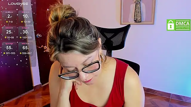 Chanelll Taylorr  online show from 26, 2, 2025