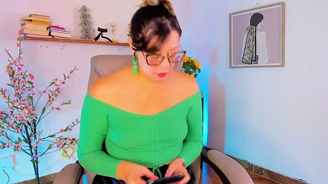 Snapshot of Chanelll_Taylorr_ chatting on 14, 6, 2026 Chanelll Taylorr online show from 14, 6, 2026