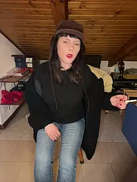 Snapshot of OniricFemme chatting on 17, 3, 2025 OniricFemme online show from 17, 3, 2025