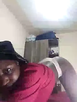 Adaline-Paris online show from 3, 3, 2026