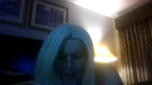 SassyCrystal77 online show from 16, 3, 2026