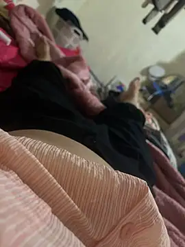 Snapshot of Milk_Mom99 chatting on 6, 12, 2024 Milk Mom99 online show from 6, 12, 2024