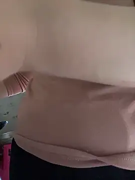 Snapshot of Milk_Mom99 chatting on 26, 12, 2024 Milk Mom99 online show from 26, 12, 2024