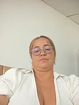 natally ross21 online show from 25, 10, 2025