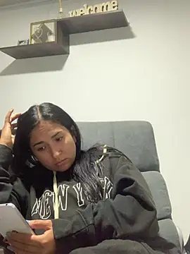 luna asss online show from 13, 2, 2025