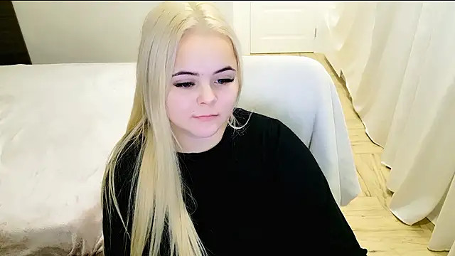 lovely-eyes online show from 6, 12, 2024