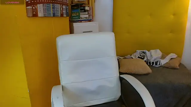 xlunna online show from 3, 12, 2025