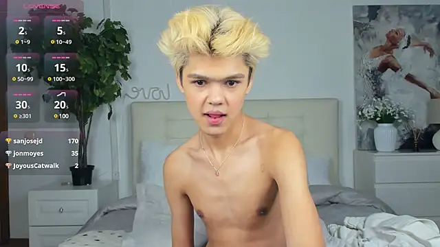 Felix Rey online show from 7, 3, 2025