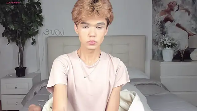 Felix Rey online show from 7, 10, 2025