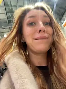 Snapshot of Sweet___Emily chatting on 14, 12, 2024 Sweet Emily online show from 14, 12, 2024