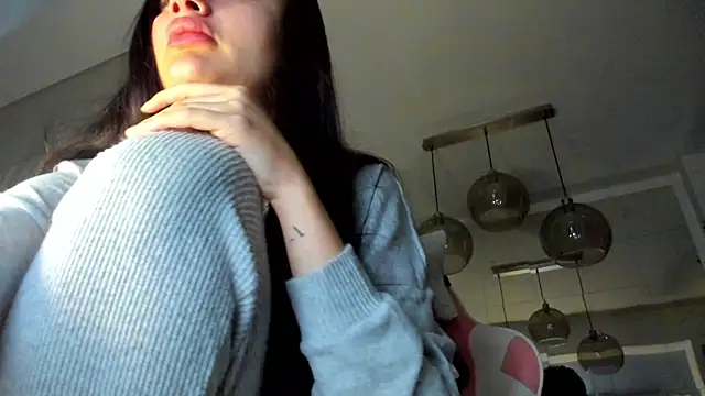 Snapshot of IreneVON chatting on 4, 10, 2025 IreneVON online show from 4, 10, 2025