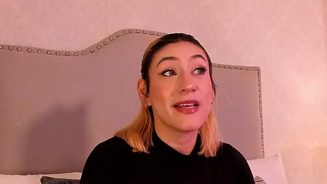 Emily robertss online show from 29, 9, 2025