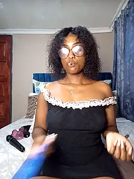 Snapshot of Queen-Chocolate chatting on 31, 1, 2025 Queen-Chocolate online show from 31, 1, 2025