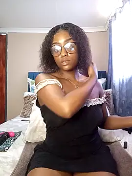 Snapshot of Queen-Chocolate chatting on 31, 1, 2025 Queen-Chocolate online show from 31, 1, 2025