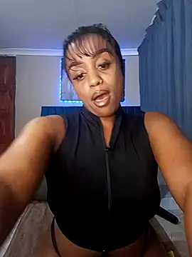 Snapshot of Queen-Chocolate chatting on 16, 11, 2025 Queen-Chocolate online show from 16, 11, 2025