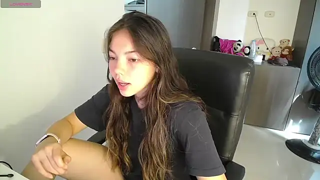 Snapshot of venelope1 chatting on 17, 2, 2026 venelope1 online show from 17, 2, 2026