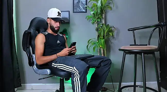 Damian 022 online show from 4, 12, 2024