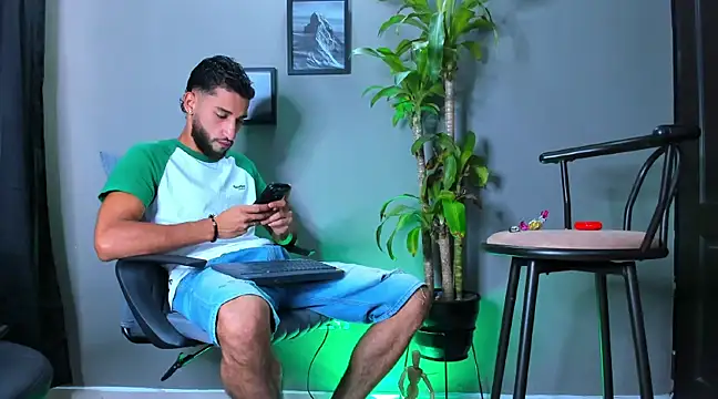 Damian 022 online show from 3, 3, 2025