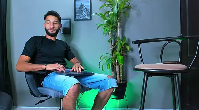 Damian 022 online show from 3, 3, 2025