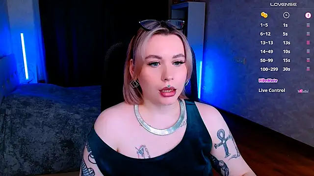 Snapshot of Blueberry-baby chatting on 1, 2, 2025 Blueberry-baby online show from 1, 2, 2025