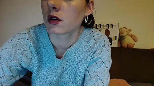 Snapshot of Jasmin-White chatting on 18, 12, 2024 Jasmin-White online show from 18, 12, 2024