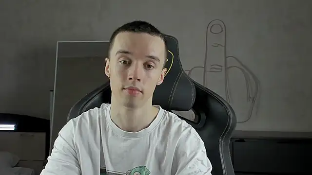 Snapshot of MasonWarholl chatting on 31, 12, 2024 MasonWarholl online show from 31, 12, 2024