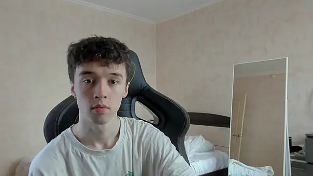 Snapshot of MasonWarholl chatting on 12, 2, 2026 MasonWarholl online show from 12, 2, 2026