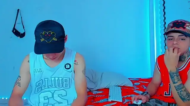 HOT boy2025 online show from 18, 12, 2024