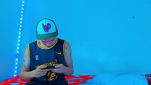 HOT boy2025 online show from 22, 3, 2025