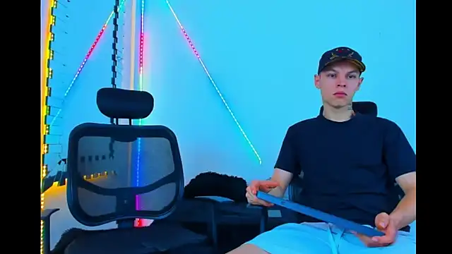 HOT boy2025 online show from 18, 9, 2025